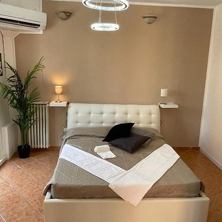 Destiny Home 2 Verona - Piazza Isolo Εξωτερικό φωτογραφία